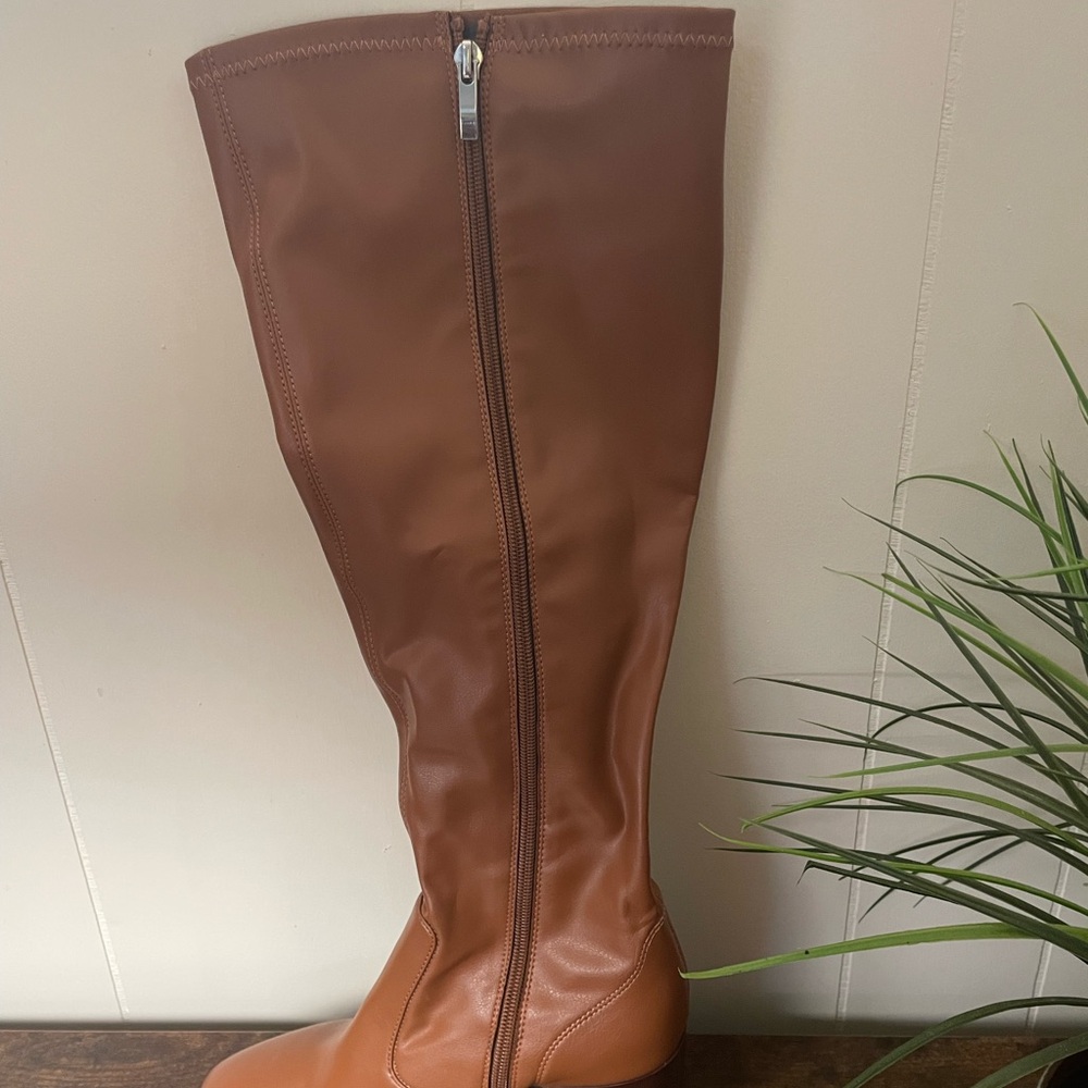 Elegant Tan Over the Knee Women's Boots